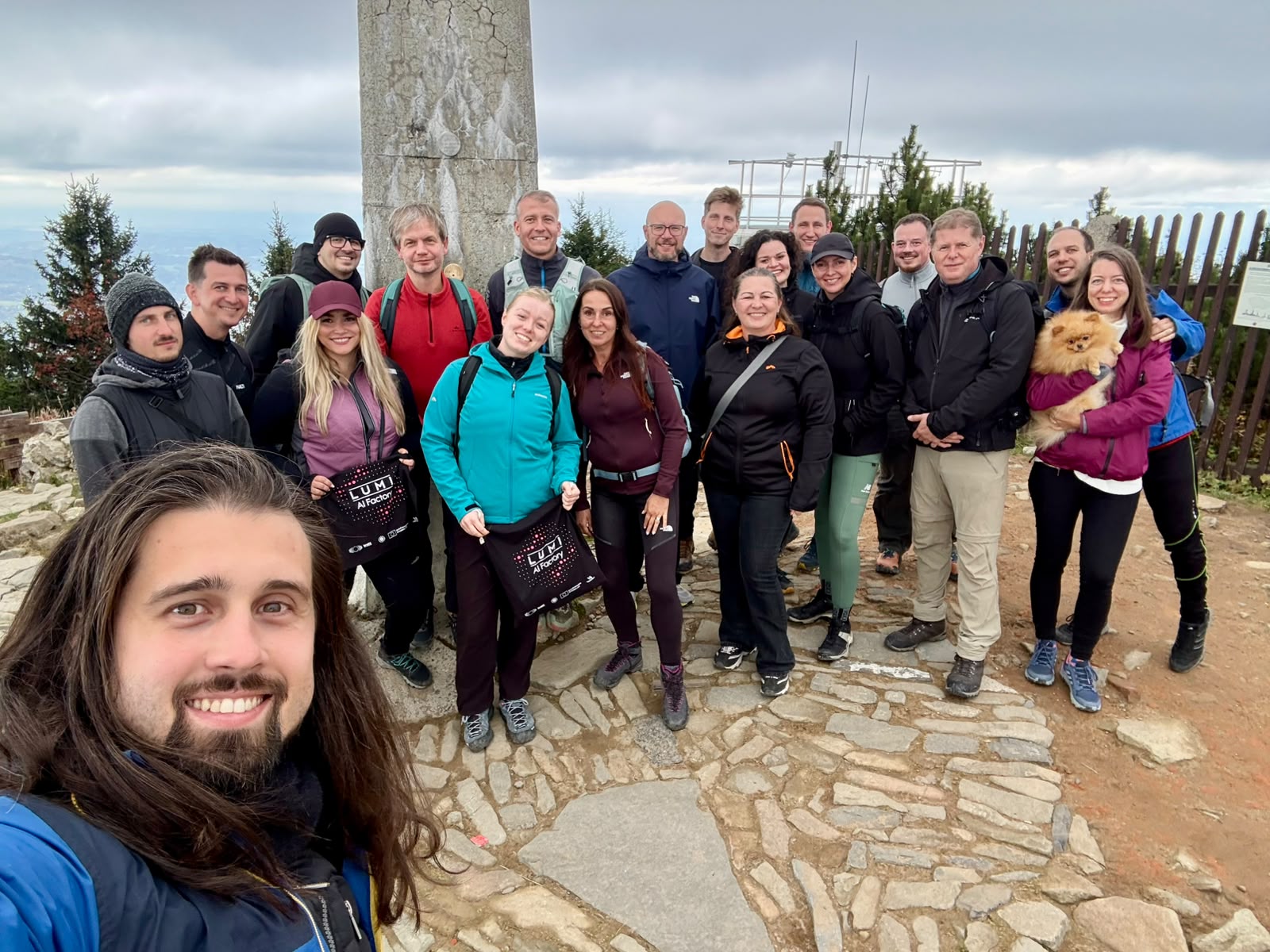 3. AI Walk & Talk — Lysá hora — fotka 4